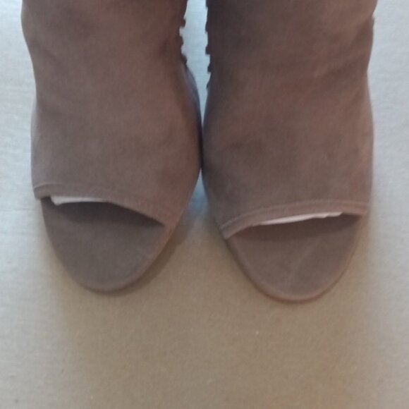 NWT Vince Camuto suede over the knee boots open toe Size 5.5M Shassa style - Picture 4 of 14